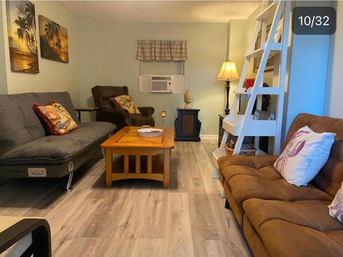 3 Bedroom House Fenced Backyard Private Patio Areas Grill Firepit Plenty Parking! Quick Access 10 Min To Beach Airport Delray West Palm レイク・ワース エクステリア 写真