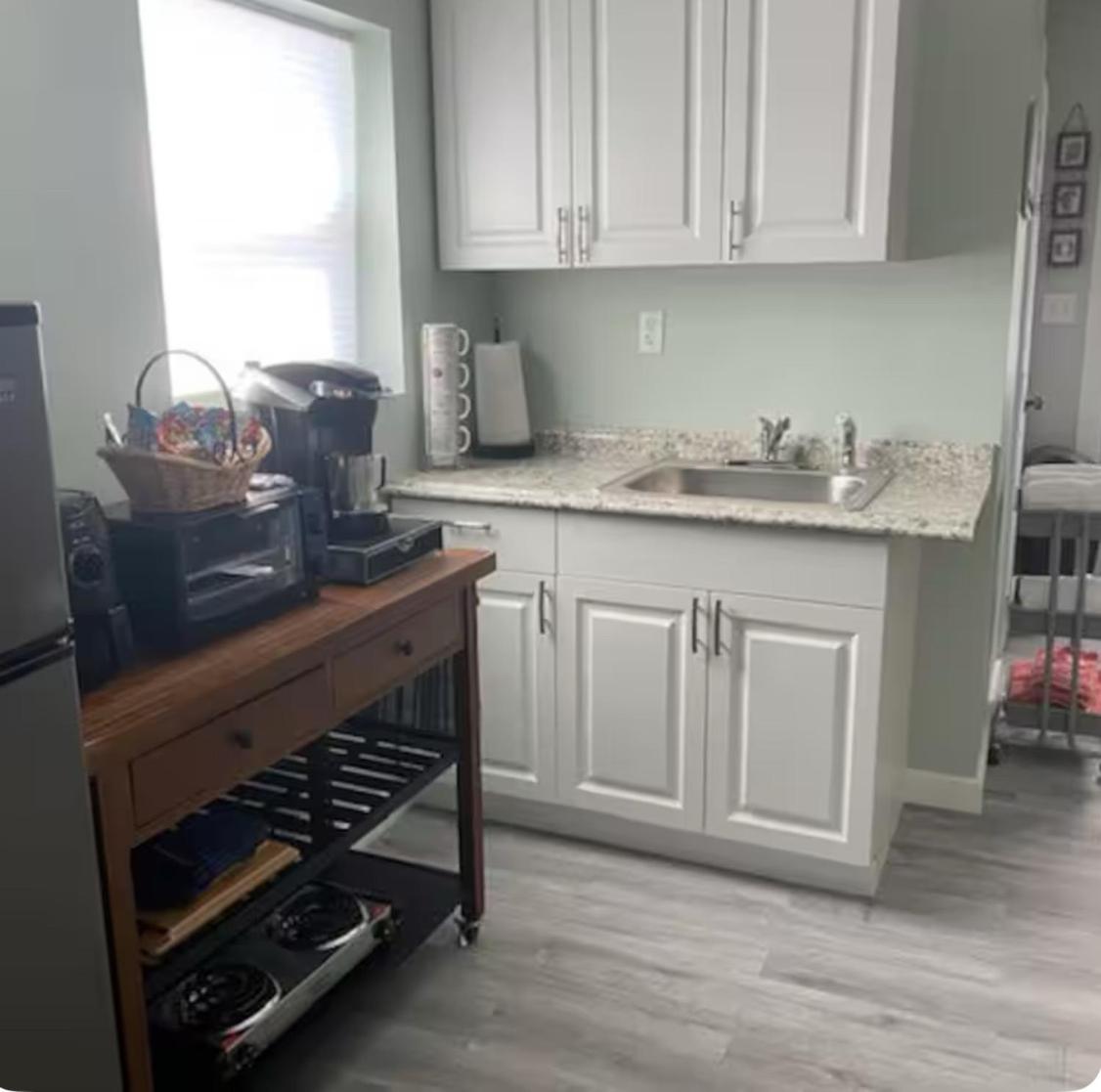 3 Bedroom House Fenced Backyard Private Patio Areas Grill Firepit Plenty Parking! Quick Access 10 Min To Beach Airport Delray West Palm レイク・ワース エクステリア 写真